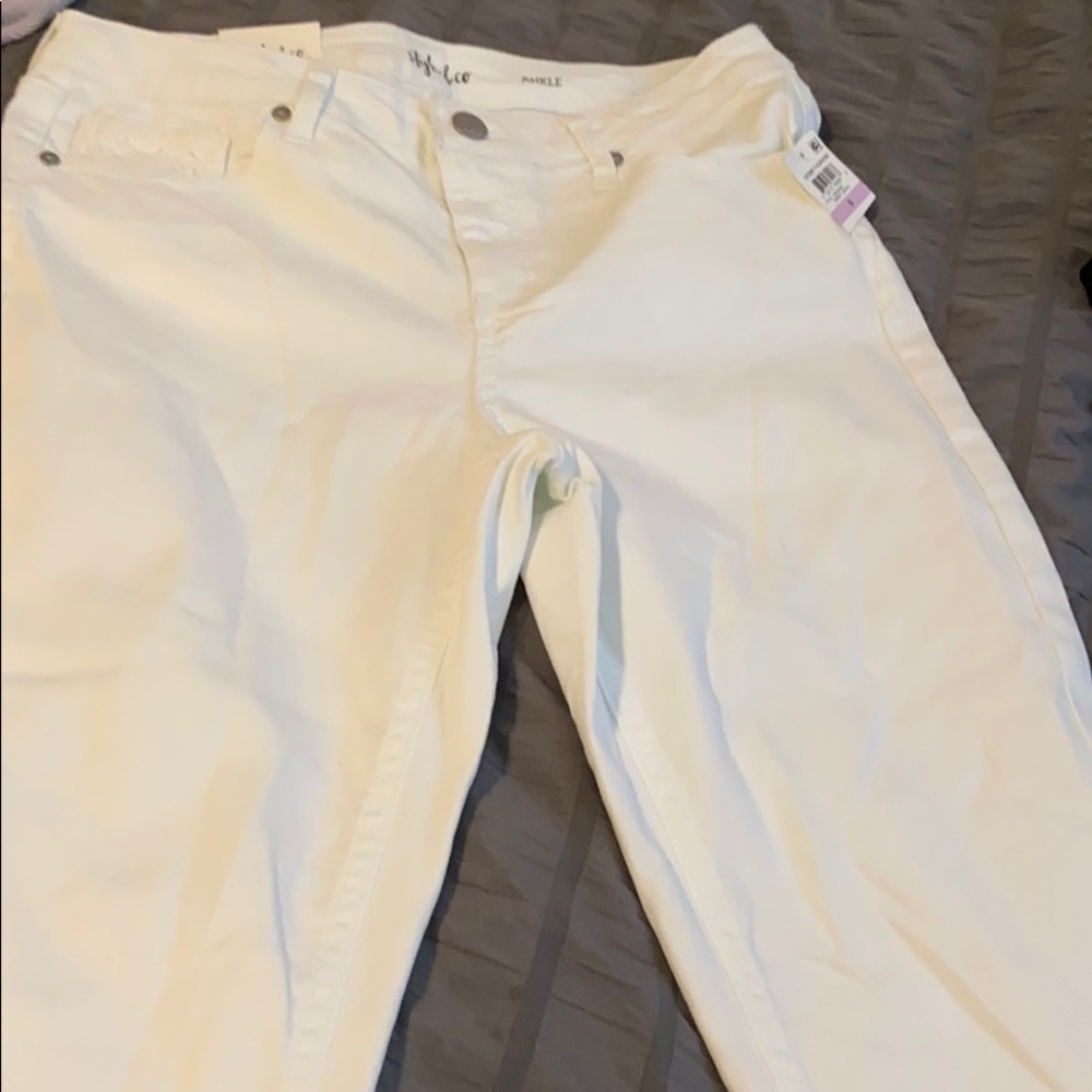 Style & Co White Skinny Ankle Jeans
